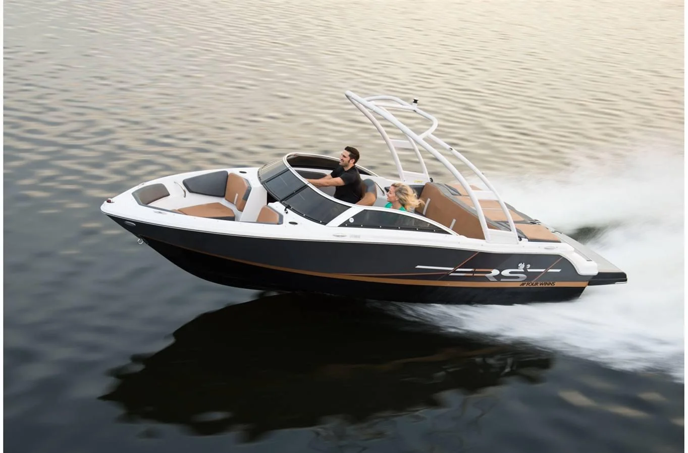 CLASS C+ – 20' OPEN BOW W/ TOWER