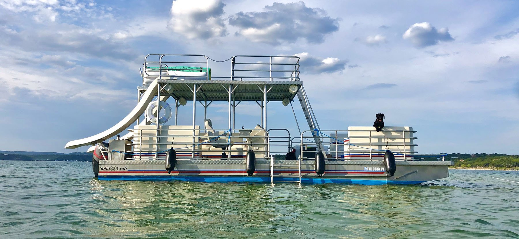 ULTIMATE PONTOON - Shade, Fun and Comfort with a Driver | Tahoe Sports